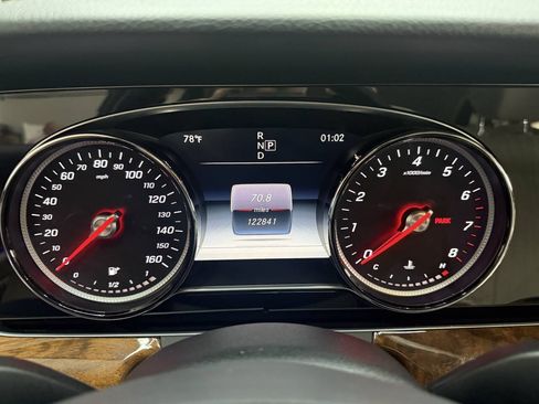 Used 2017 Mercedes-Benz E 300 4MATIC image 25