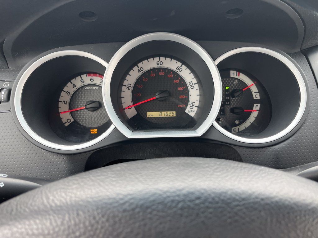 Used 2011 Toyota Tacoma 2WD Regular Cab image 16