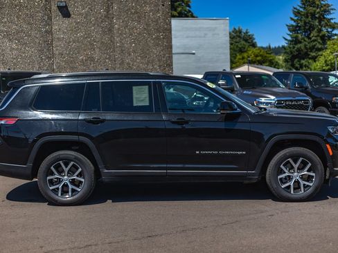 Used 2024 Jeep Grand Cherokee L Limited w/ Luxury Tech Group II AWD/4WD image 7