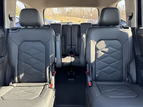 New 2026 Volkswagen Atlas SE image 33