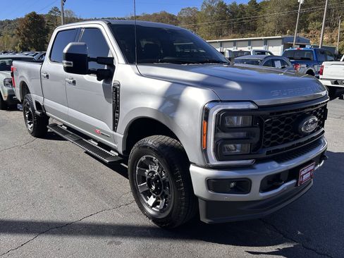 Used 2023 Ford F250 Lariat w/ Lariat Ultimate Package image 4
