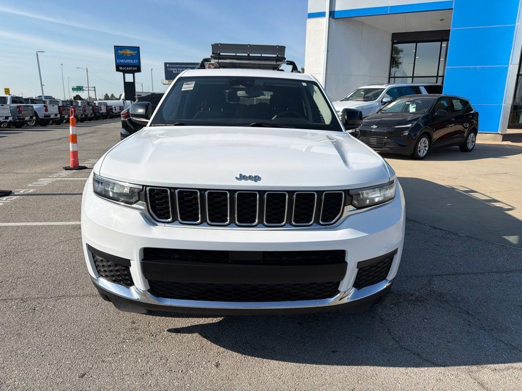 Used 2023 Jeep Grand Cherokee L Laredo AWD/4WD image 8