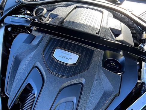 Used 2018 Porsche Panamera image 31