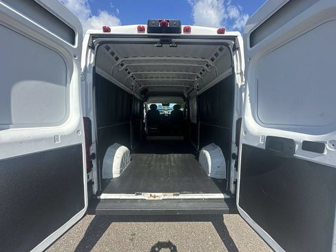 Used 2023 RAM ProMaster 2500 FWD image 21