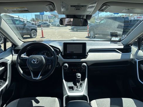 Used 2025 Toyota RAV4 XLE w/ Weather Package AWD/4WD image 11