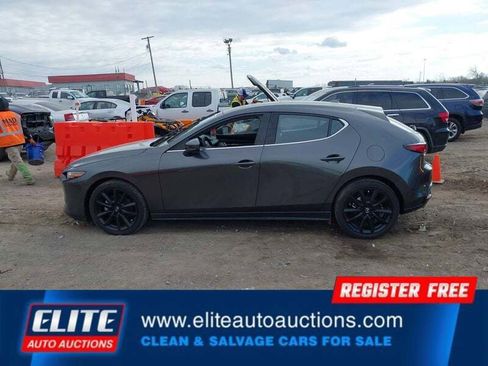 Used 2022 MAZDA MAZDA3 s image 28