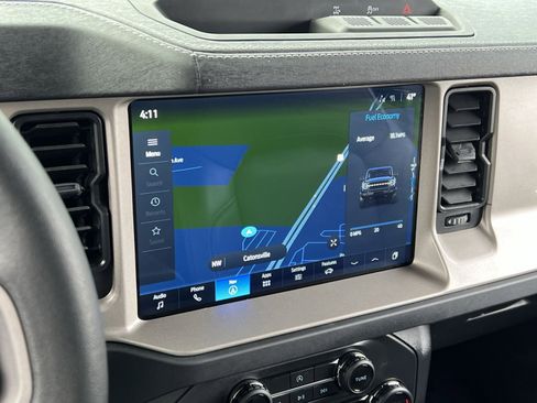 Used 2025 Ford Bronco Outer Banks image 18