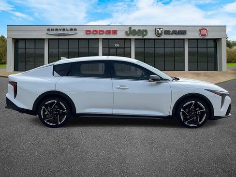 Used 2025 Kia K4 GT-Line FWD image 3