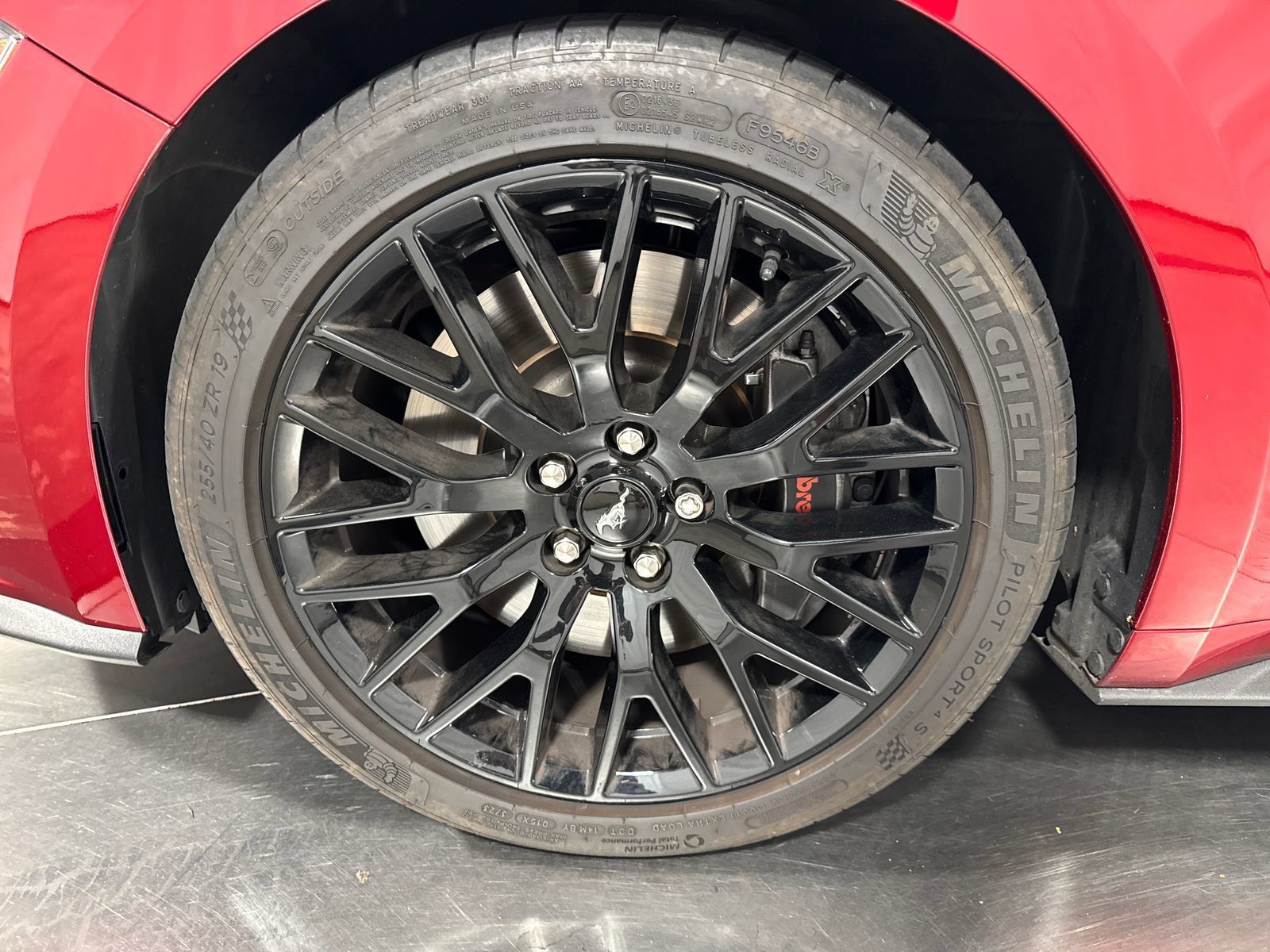 Used 2019 Ford Mustang GT w/ GT Performance Package RWD image 2