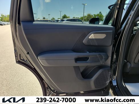 New 2027 Kia Telluride S FWD image 15