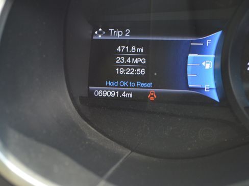 Used 2017 Ford Edge SEL w/ Equipment Group 201A AWD/4WD image 9