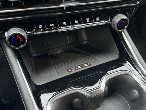 New 2026 Chevrolet Traverse RS image 15