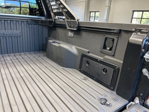 Used 2025 Toyota Tacoma 4x4 Double Cab Hybrid image 11