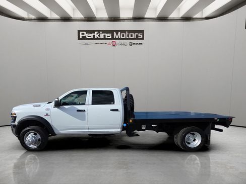 New 2026 RAM 5500 Tradesman w/ Chrome Appearance Group AWD/4WD image 2