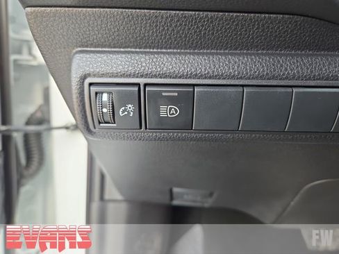 Used 2025 Toyota Corolla SE w/ SE Package image 18