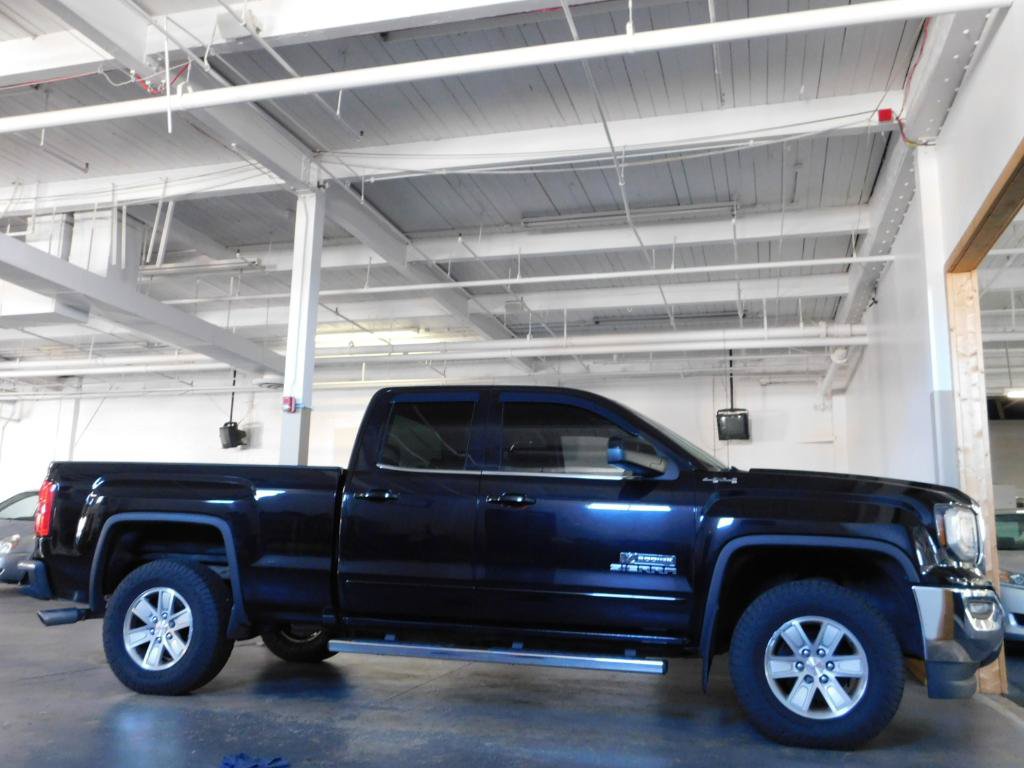 Used 2017 GMC Sierra 1500 SLE AWD/4WD image 4