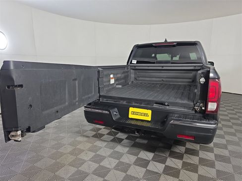 Used 2020 Honda Ridgeline RTL-E image 10