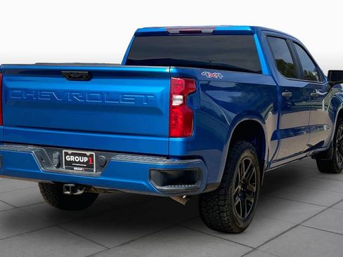 Certified 2022 Chevrolet Silverado 1500 Custom w/ LPO, Dark Essentials Package AWD/4WD image 13