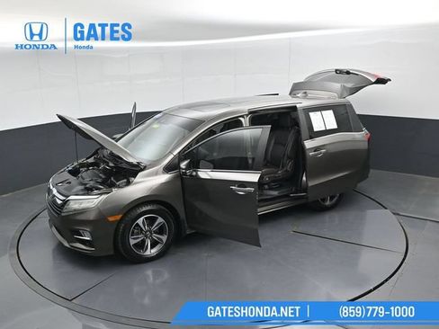 Used 2018 Honda Odyssey Touring image 64