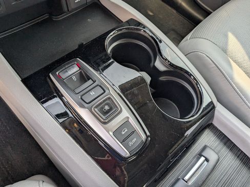 Used 2016 Honda Pilot Elite image 28
