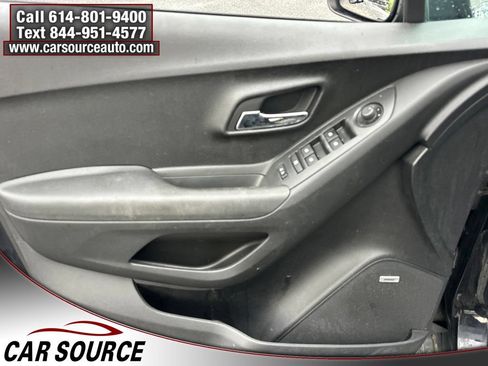 Used 2015 Chevrolet Trax LTZ AWD/4WD image 12