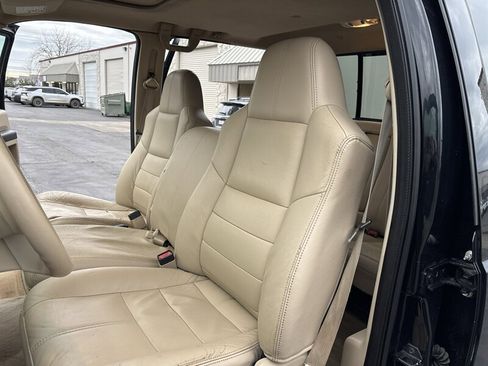 Used 2008 Ford F250 Lariat image 27