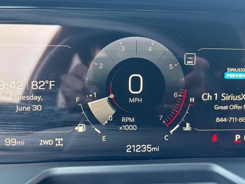Used 2025 GMC Acadia Denali w/ LPO, Floor Liner Package AWD/4WD image 33