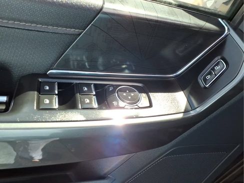 Used 2022 Ford F150 XLT w/ Equipment Group 301A Mid AWD/4WD image 12