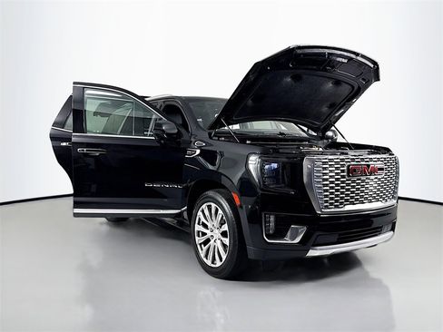 Used 2022 GMC Yukon Denali image 27