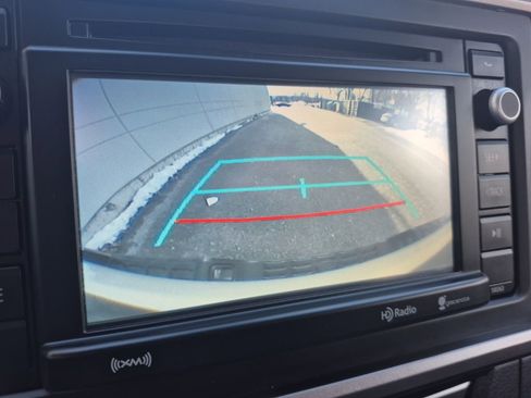 Used 2019 Toyota Tacoma SR5 w/ SR5 Appearance Package (SM) image 30