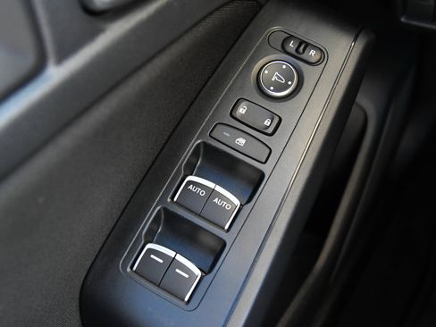 Used 2025 Honda Civic Sport image 32