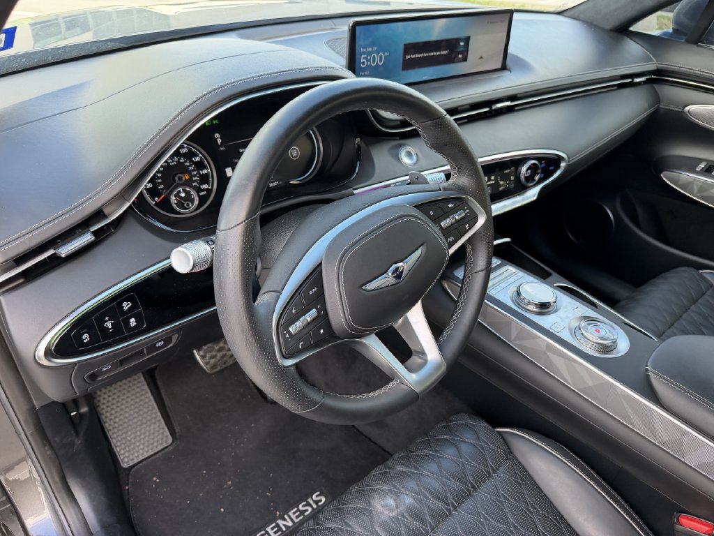 Used 2024 Genesis GV70 3.5T Sport w/ Sport Advanced Package AWD/4WD image 11