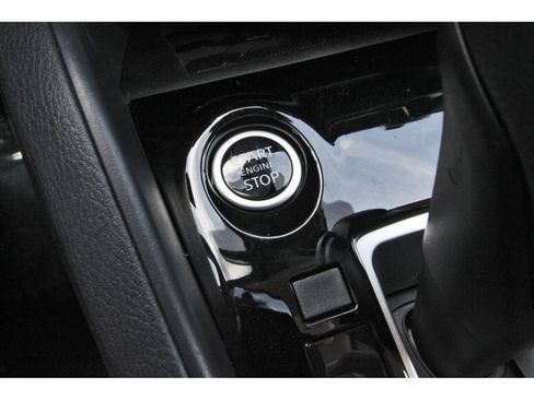 Certified 2025 Nissan Versa SV w/ Trunk Package FWD image 27