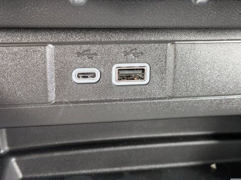 New 2025 Chevrolet Colorado ZR2 w/ Midnight Edition image 24