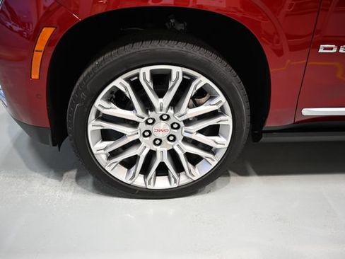 New 2026 GMC Yukon XL Denali w/ Sun & Power Step Package AWD/4WD image 35
