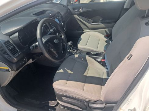 Used 2016 Kia Forte LX w/ LX Popular Plus Package image 3