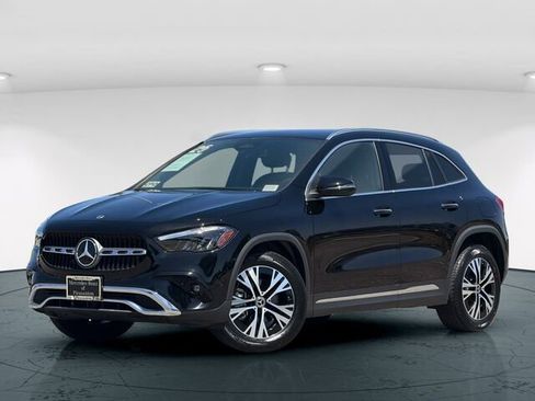 Certified 2025 Mercedes-Benz GLA 250 4MATIC image 2
