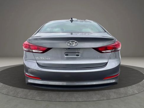 Used 2018 Hyundai Elantra SEL FWD image 6