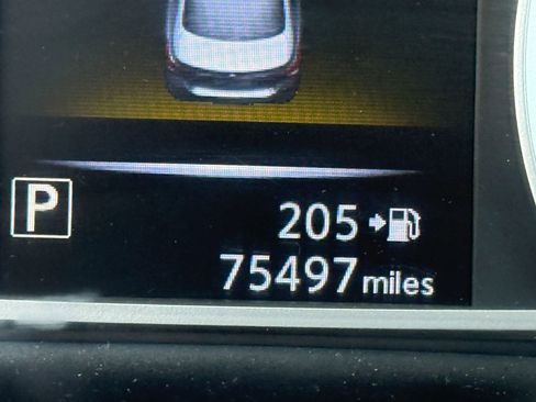 Used 2016 Nissan Sentra SV w/ Driver's Assist Package image 19