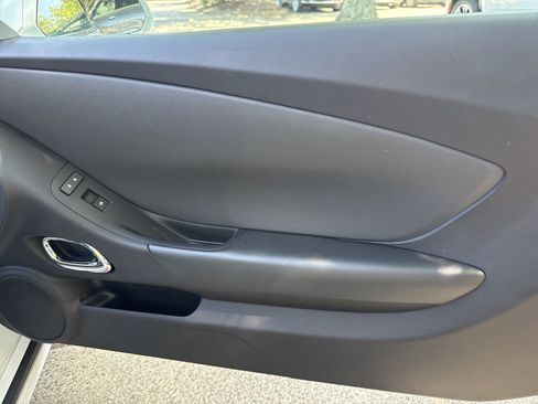 Used 2015 Chevrolet Camaro SS w/ Rear Vision Package RWD image 17