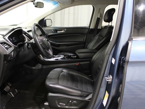 Used 2018 Ford Edge SEL w/ Equipment Group 201A image 3