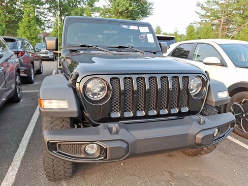 Used 2022 Jeep Wrangler Unlimited Sport AWD/4WD image 4