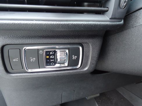 Used 2023 Lincoln Corsair AWD w/ Equipment Group 101A image 14