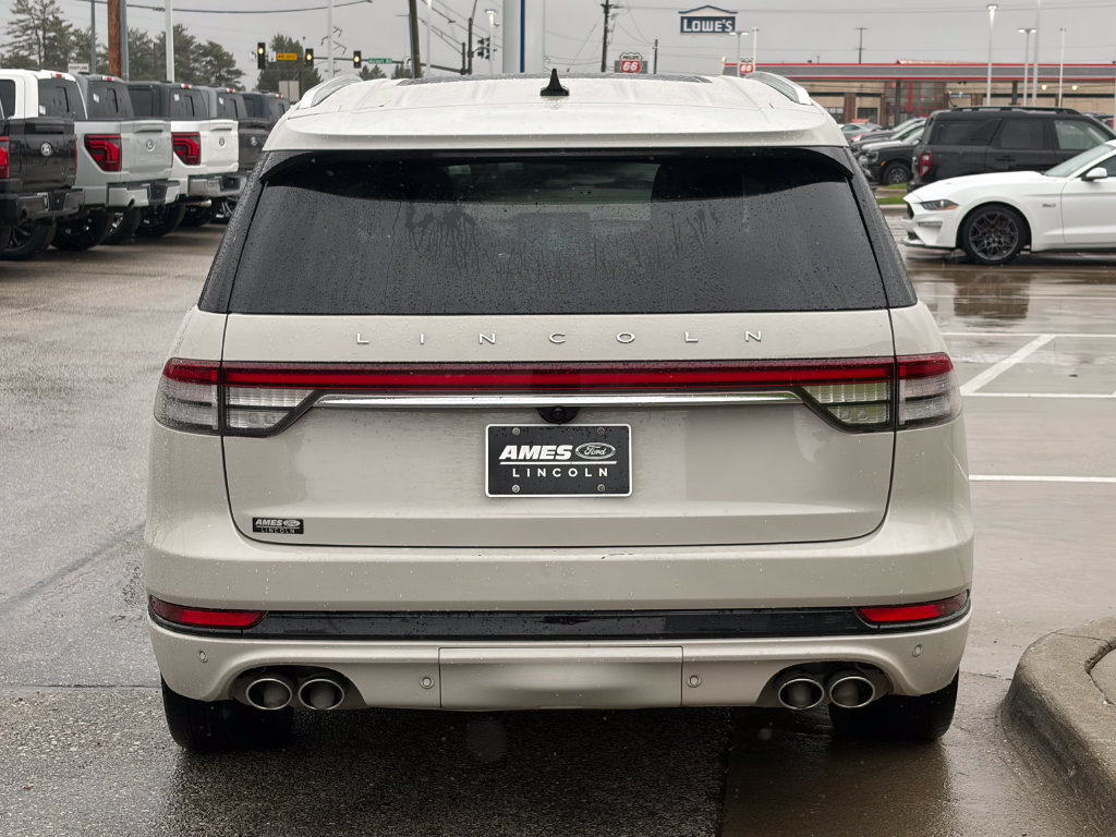 Used 2023 Lincoln Aviator Grand Touring w/ Equipment Group 301A AWD/4WD image 5