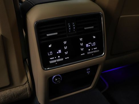 Certified 2023 Porsche Cayenne GTS AWD/4WD image 56
