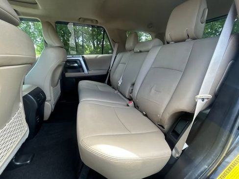 Used 2019 Toyota 4Runner Limited AWD/4WD image 31