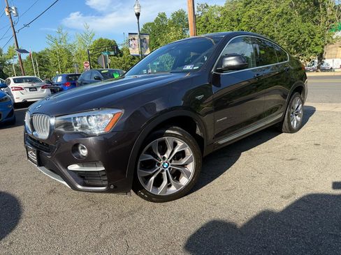 Used 2018 BMW X4 xDrive28i AWD/4WD image 3