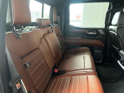 Used 2024 GMC Sierra 1500 Denali Ultimate AWD/4WD image 24