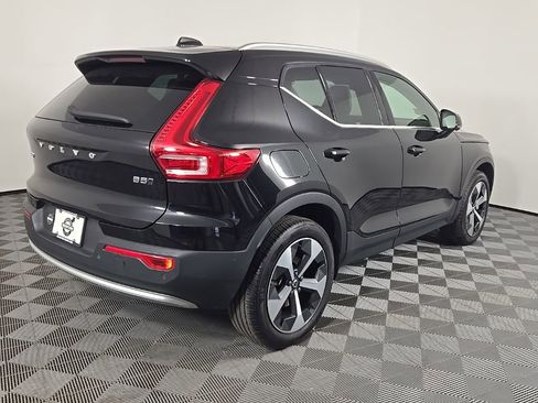 Certified 2024 Volvo XC40 B5 Plus w/ Climate Package image 5