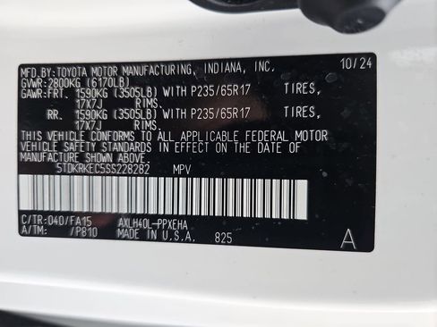 Certified 2025 Toyota Sienna LE image 24